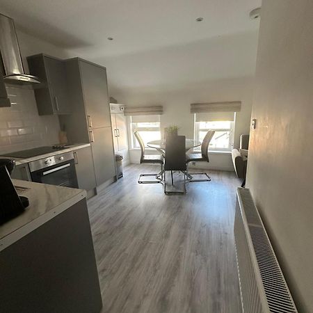 Westland Suites - Stylish, Modern, Elegant, Central Apartments A Лондондеррі Екстер'єр фото